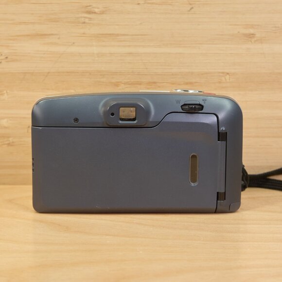 Vintage Yashica Zoomate 80 35 mm Point‑and‑Shoot Film Camera / Tested & Working - Picture 6 of 8